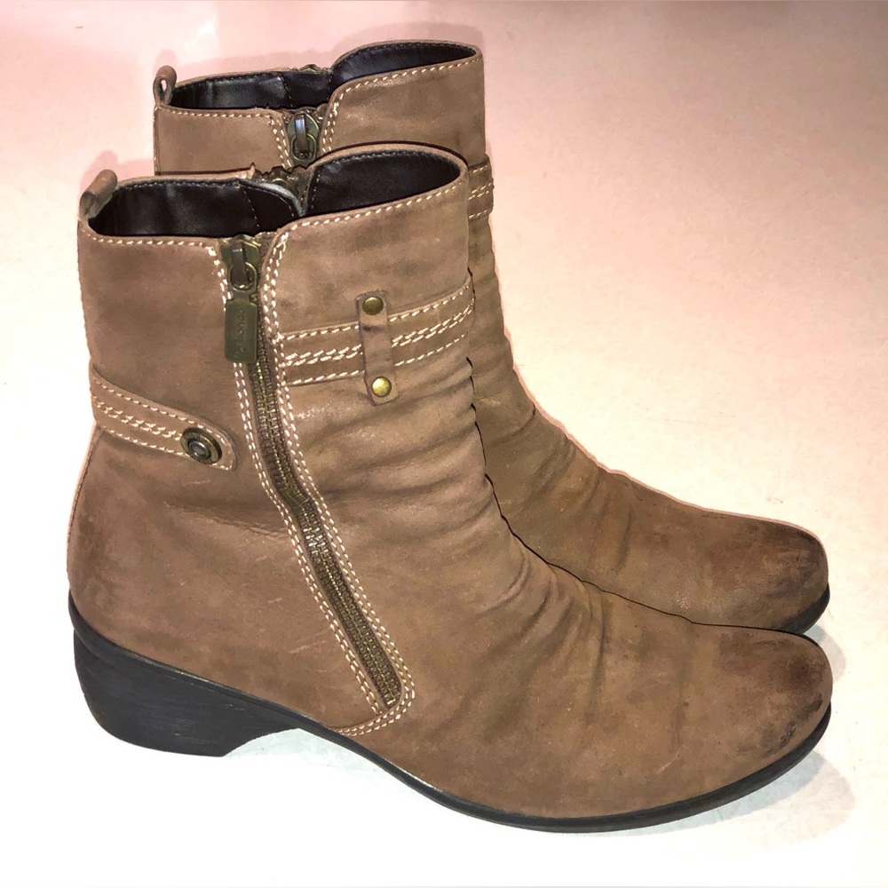 Blondo Farima Tan Leather Ankle Boots with Side Zippers